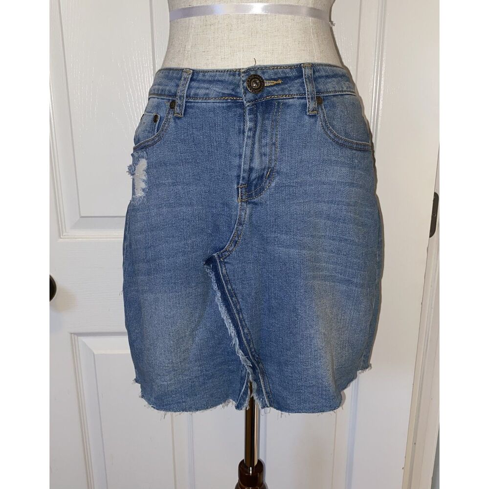 Gogo Jeans Womens Blue Denim Short Skirt Size 5 Pockets Zip Button Casual